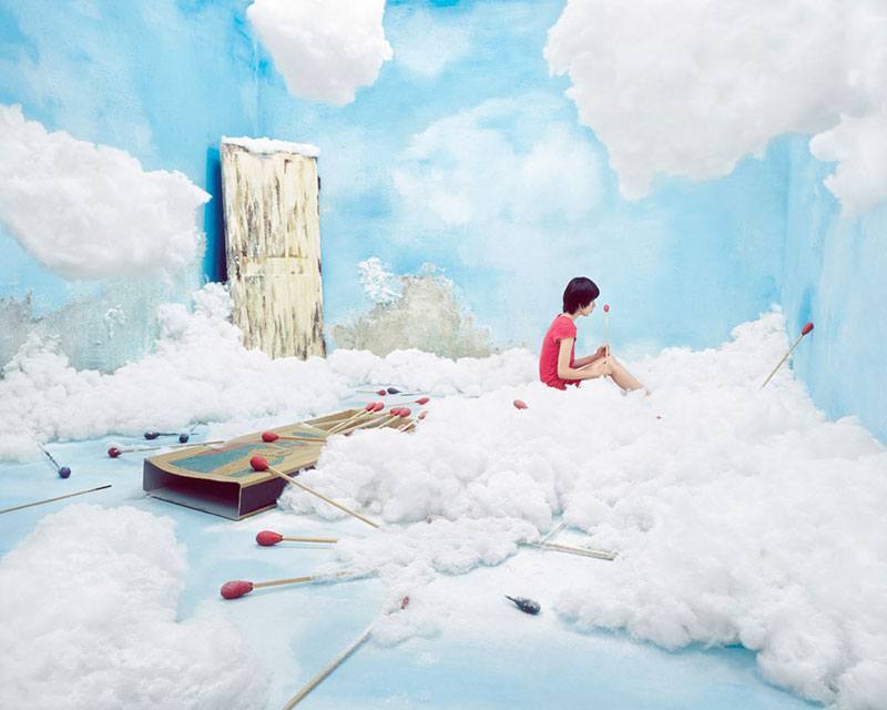 Korean Artist Transforms Her Small Studio Into Beautiful Dream Worlds