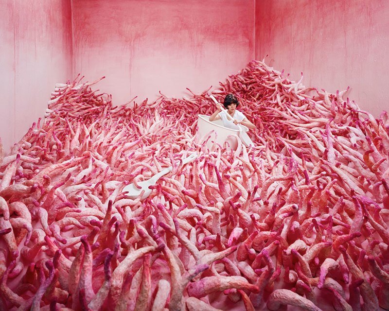 Korean Artist Transforms Her Small Studio Into Beautiful Dream Worlds