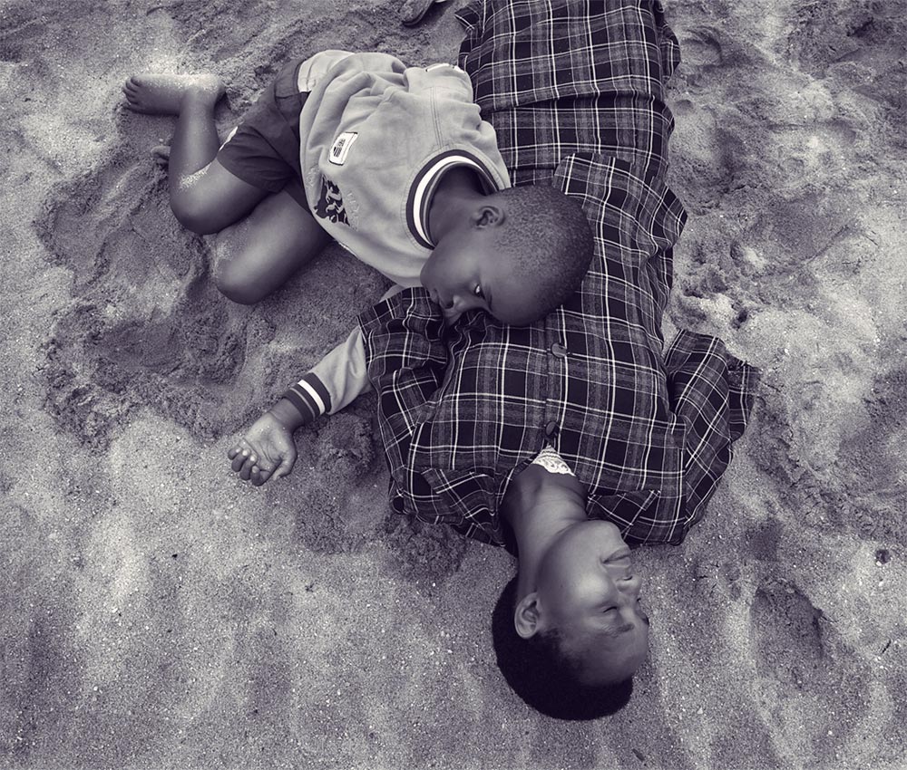 How a Mother With Amputated Arms Became an Angel in Her Daughter’s Eyes