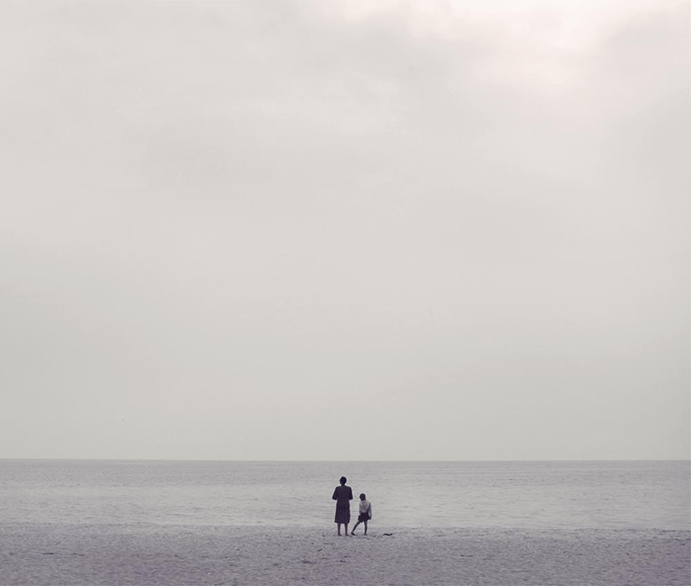 How a Mother With Amputated Arms Became an Angel in Her Daughter’s Eyes